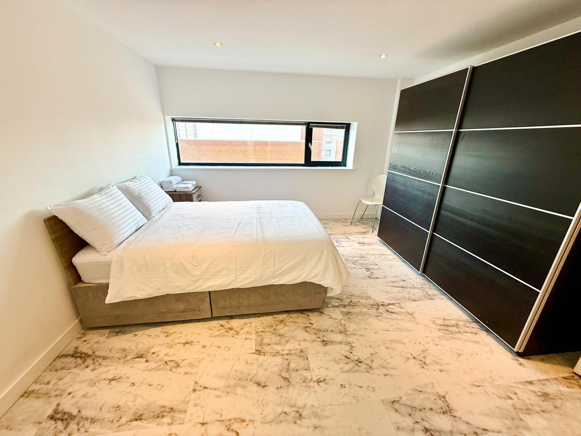 Entire Flat With 2x Bedrooms, 2x Bathrooms And A Big Living In The Olympic Park And Westfield At Stratford London